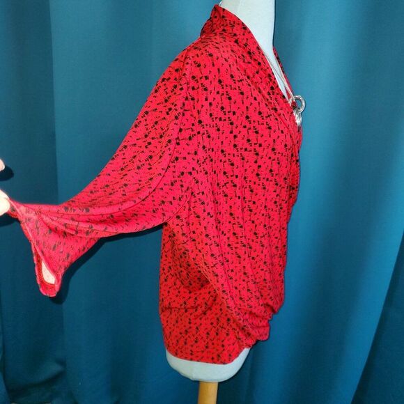 Vince Camuto Red & Black Wrap front Stretchy Blouse 1X - Picture 3 of 6